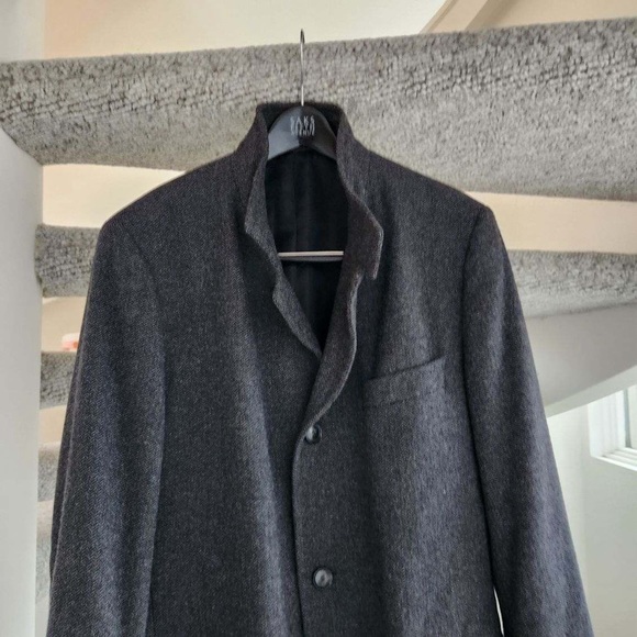 Hugo Boss herringbone topcoat. 42R - Picture 2 of 7